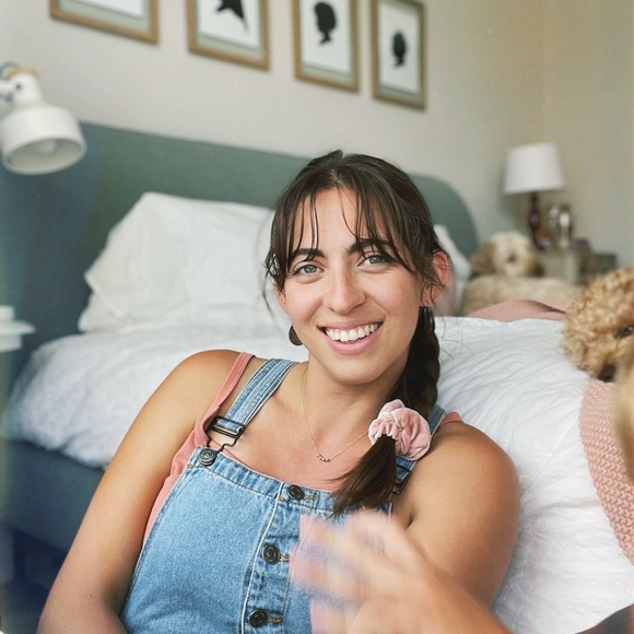 Meet your Posher, Jillian - Picture 1 of 15